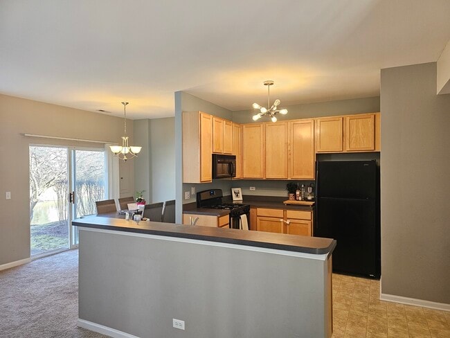 Building Photo - 4012 Blackstone Dr