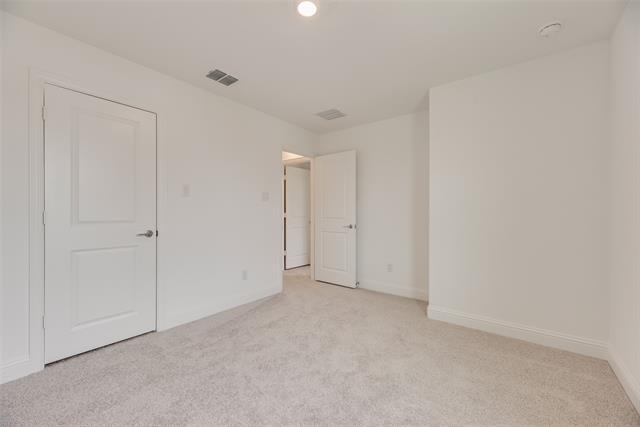 Building Photo - 128 N Sky Dr