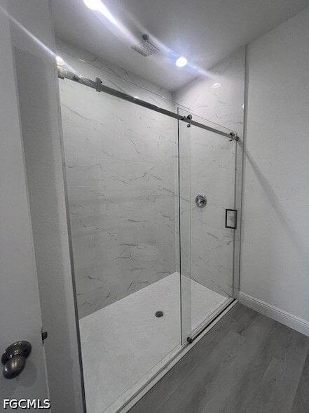 Building Photo - 7012 Jolly Cir