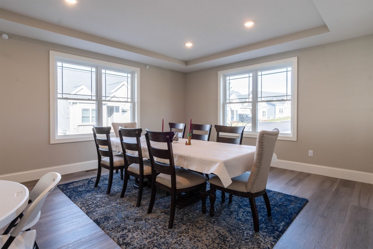 Clubhouse Formal Di - 32 Abenaki Cir