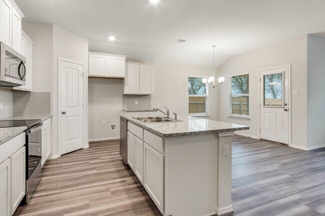 Building Photo - 117 Nathaniel Dr