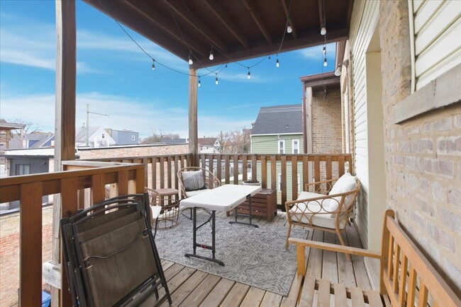 Building Photo - 1951 N Monticello Ave