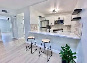 Building Photo - 4915 W McElroy Ave