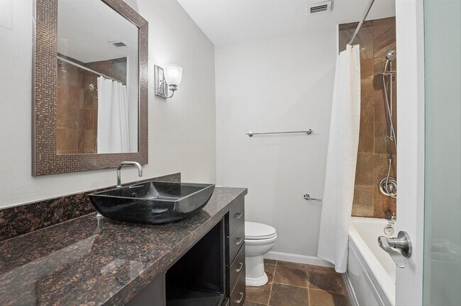 Building Photo - 819 SW 13 Street Fort Lauderdale, FL 33315