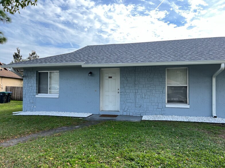 Primary Photo - 10128 Portale Ave