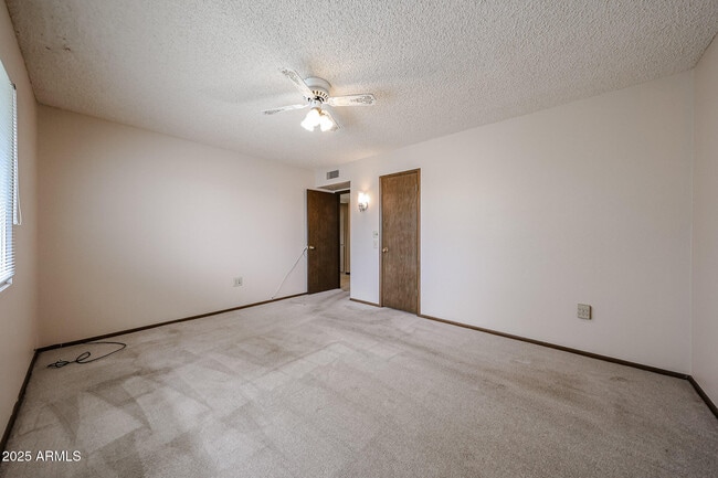 Building Photo - 9714 W Terrace Ln