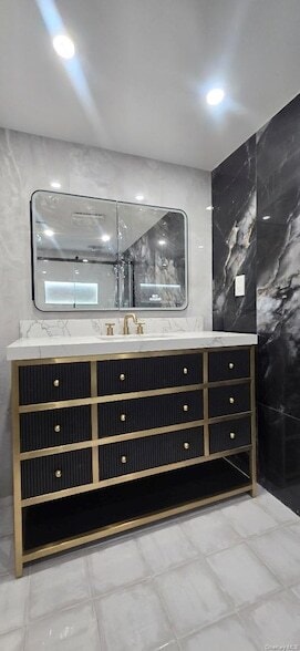 Building Photo - 5-10 115th St