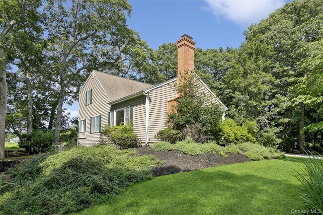 Building Photo - 1020 Monsell Ln