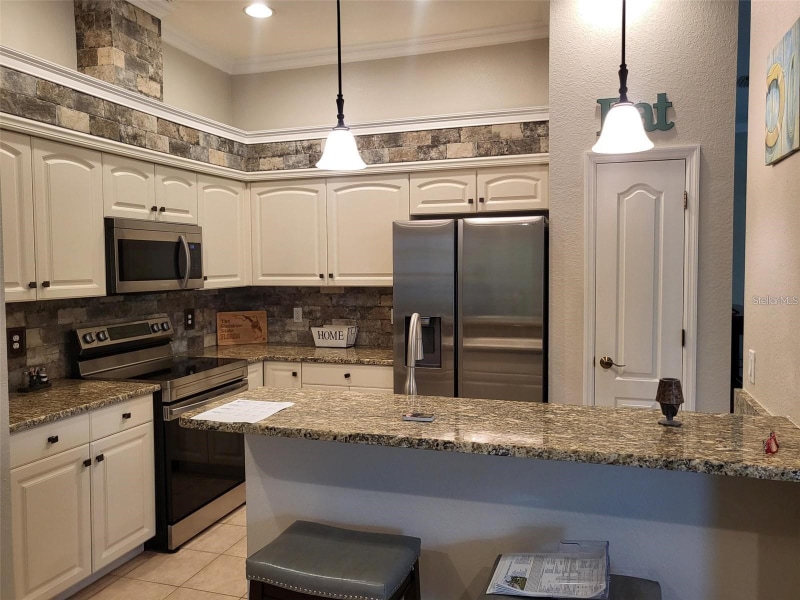 Building Photo - 201 Auburn Woods Cir