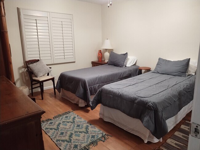 Building Photo - 5500 Old Ocean Blvd