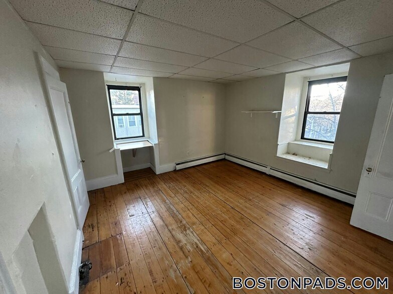 Building Photo - 183 Harvard St