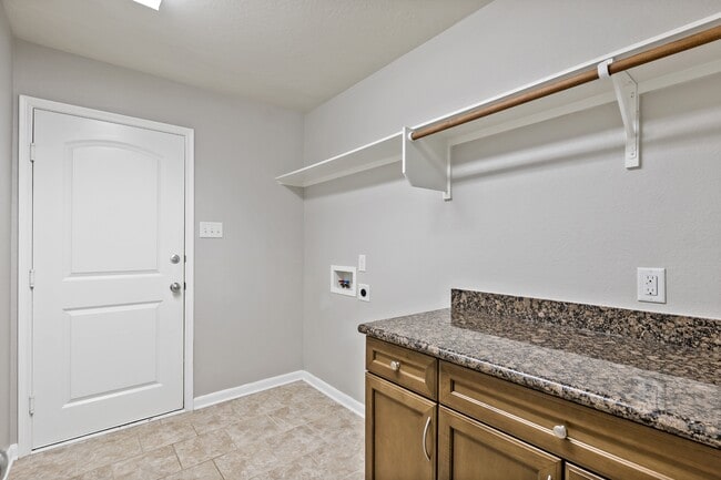 Building Photo - 15427 Baker Meadow Loop