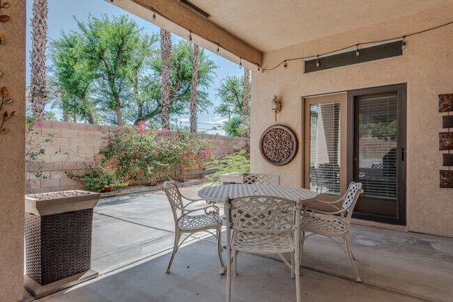 Building Photo - 80411 Portobello Dr