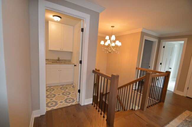 Building Photo - 9324 Old Plainfield Rd