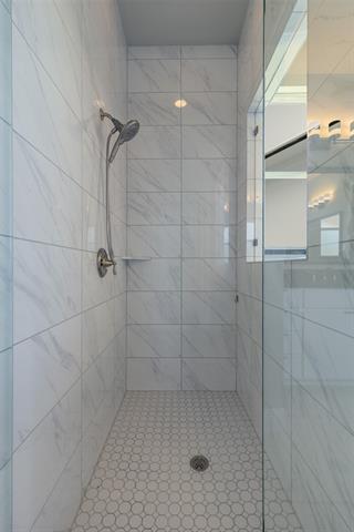 Building Photo - 8528 Pine Valley Dr