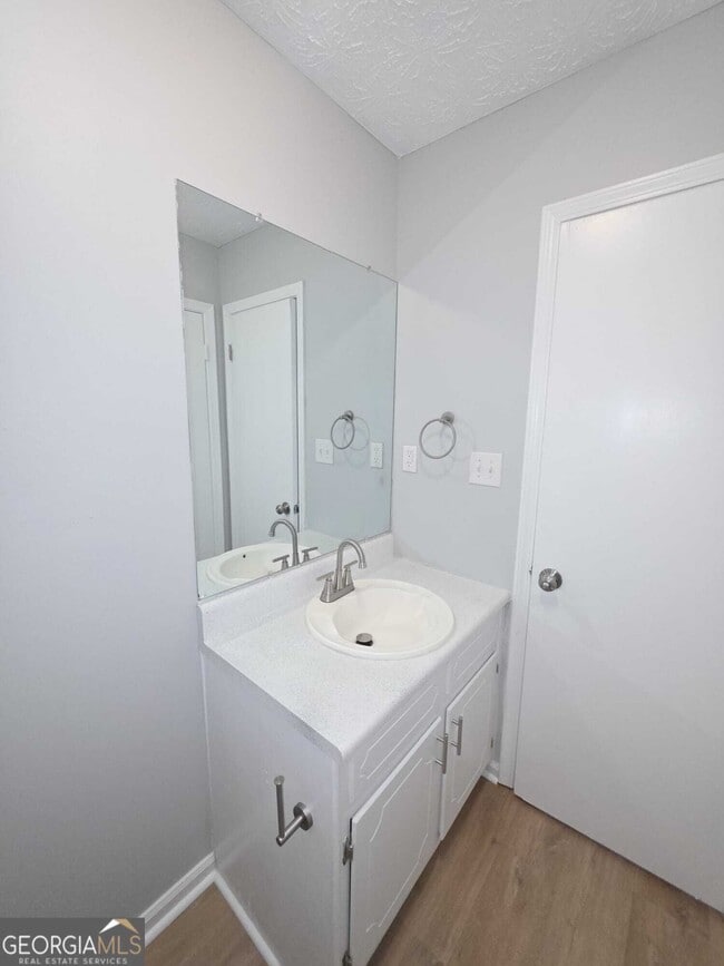 Building Photo - 123 Toby Springs Ln