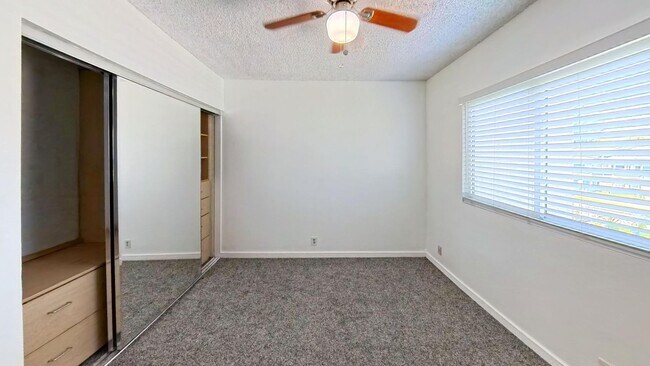 Building Photo - 1617 Toyon Pl