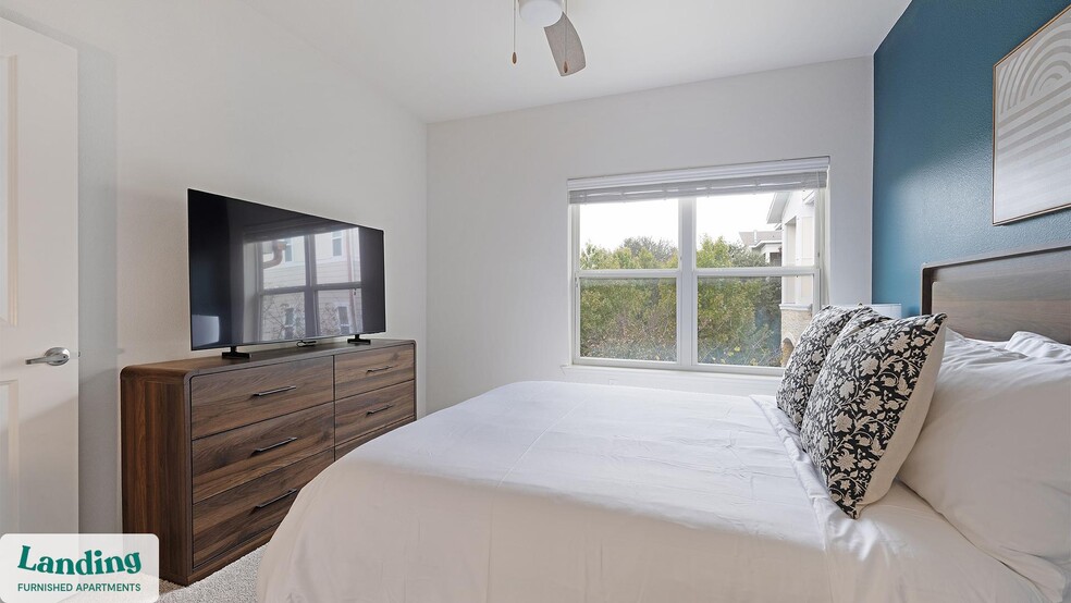 Building Photo - 12700 Ridgeline Blvd