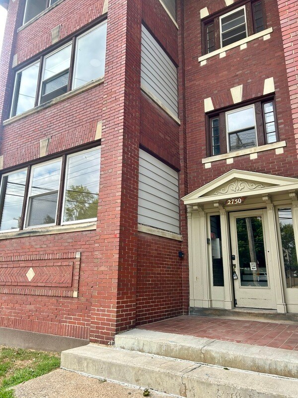 Building Photo - 2750 Broadway Ave