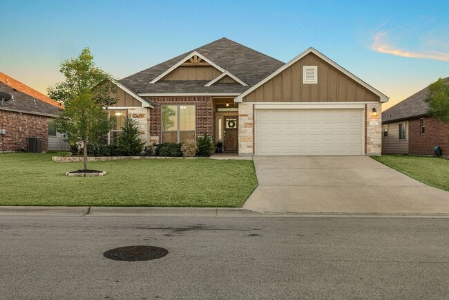 Building Photo - 605 Coventry Dr