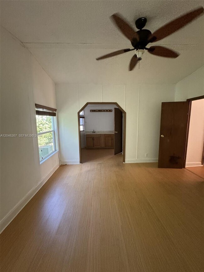 Building Photo - 35250 SW 177th Ct