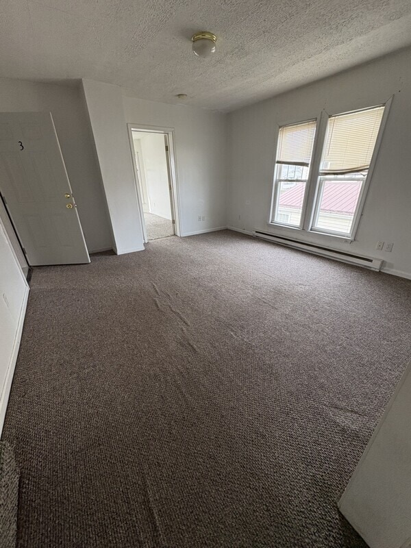 Building Photo - 900 Highland Ave