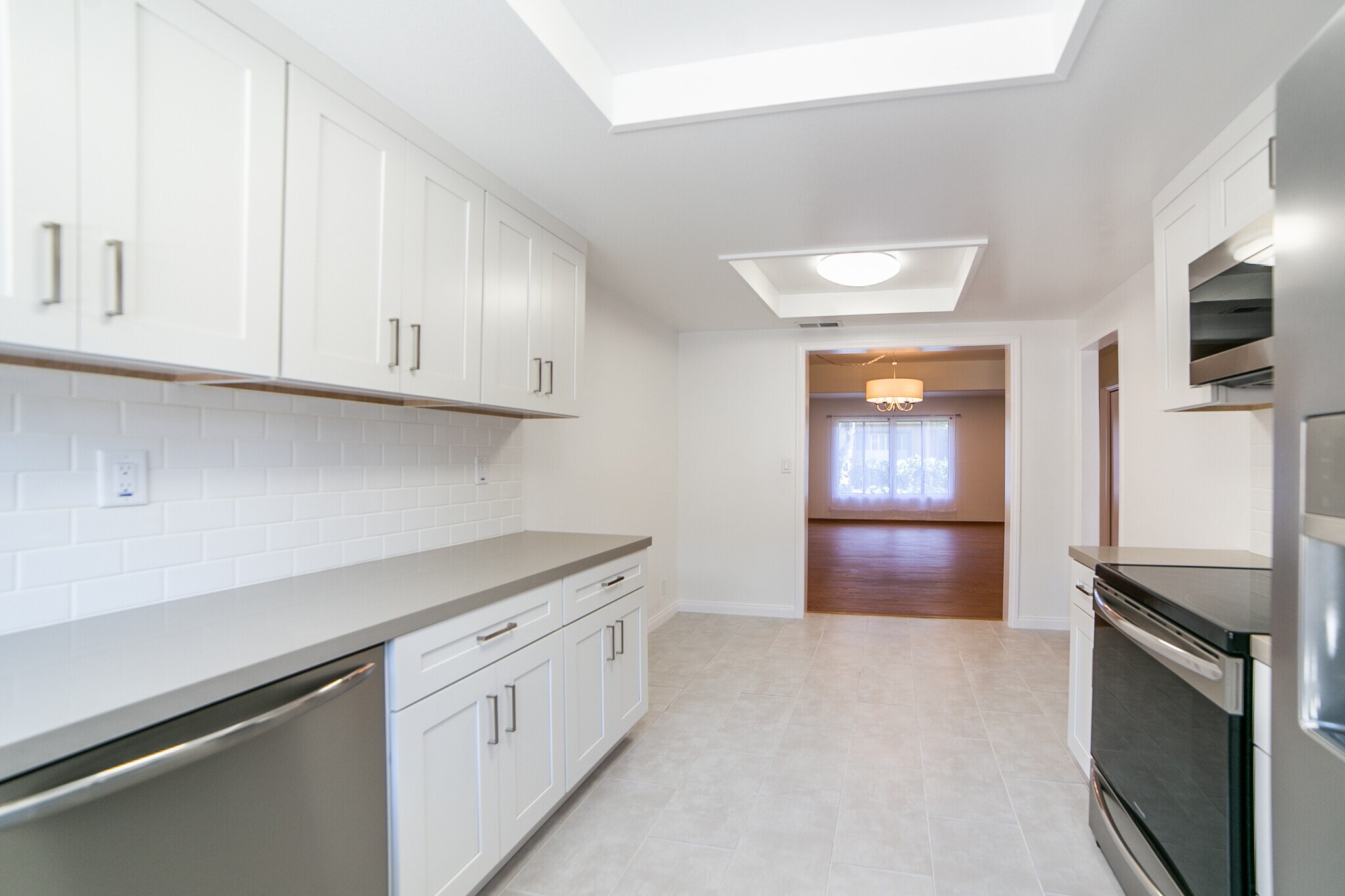 Building Photo - 9743 Reseda Blvd #3