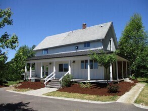 Building Photo - Charming Renovated Farmhouse with Territor...