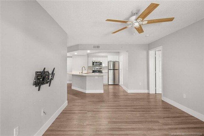 Building Photo - 3765 NW Mediterranean Ln