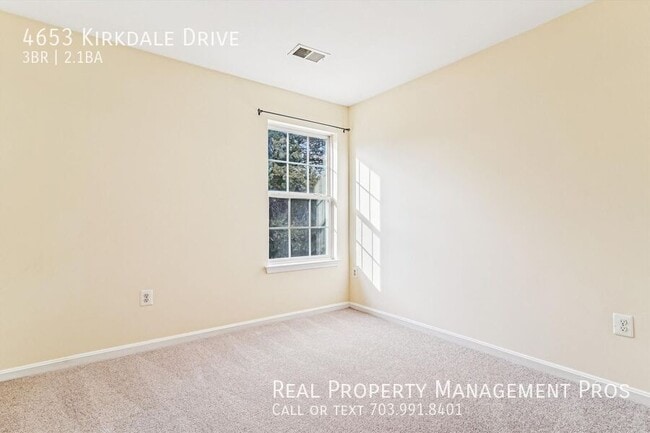 Building Photo - 4653 Kirkdale Dr