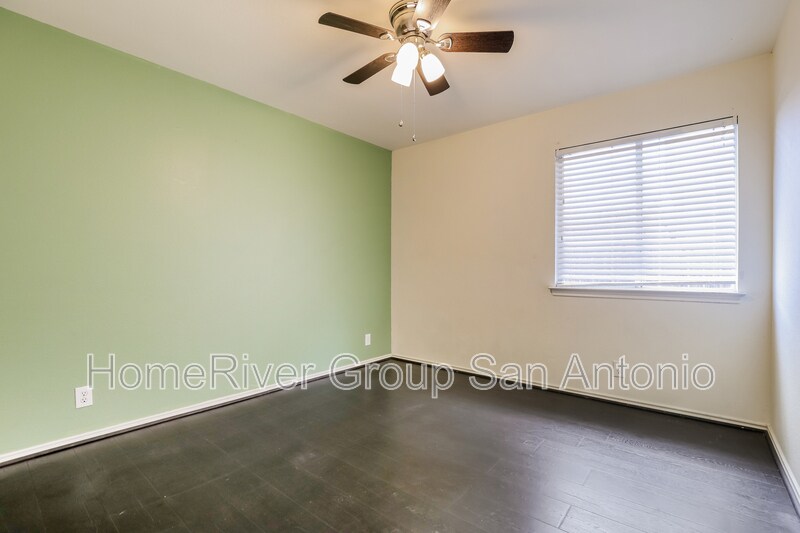 Building Photo - 238 Val Verde Dr