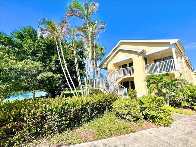 Building Photo - 6340 La Costa Dr