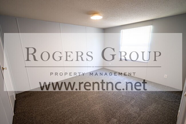 Building Photo - Homes for rent in Henderson NC - 210 Old T...