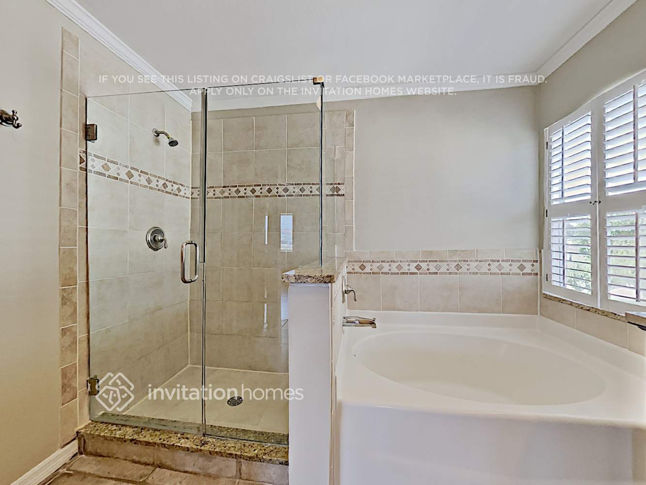 Building Photo - 12725 Longcrest Dr