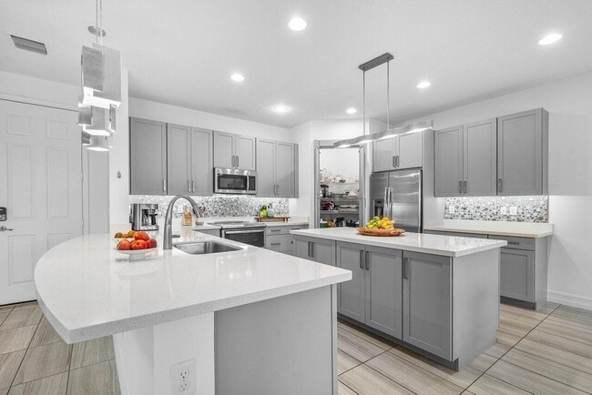 Building Photo - 8068 Lemon Serpentine Ln