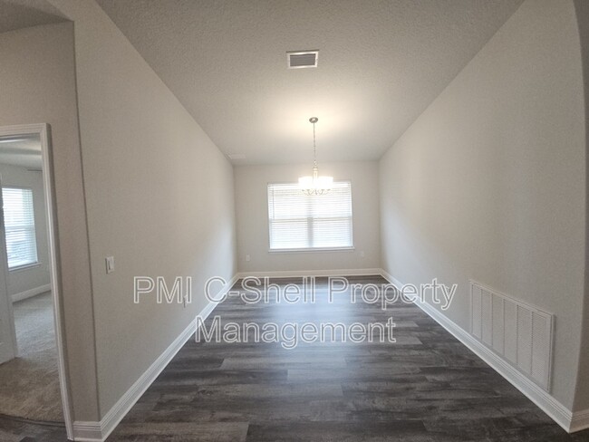 Building Photo - 12115 Emerald Heights Ln