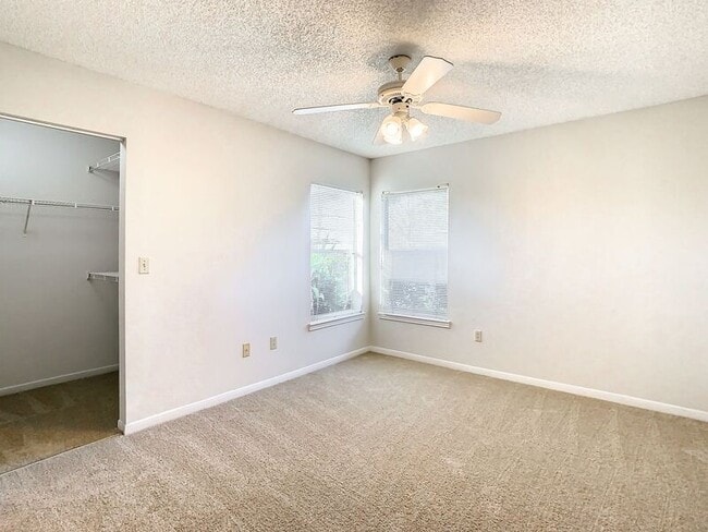 Building Photo - 713 Secret Harbor Ln