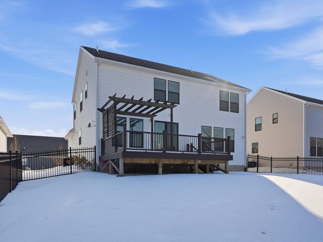 Building Photo - 6246 Hawthorne Ave