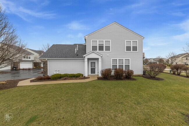 Building Photo - Yorkville First Floor End Unit Two Bed Condo with Pond Views