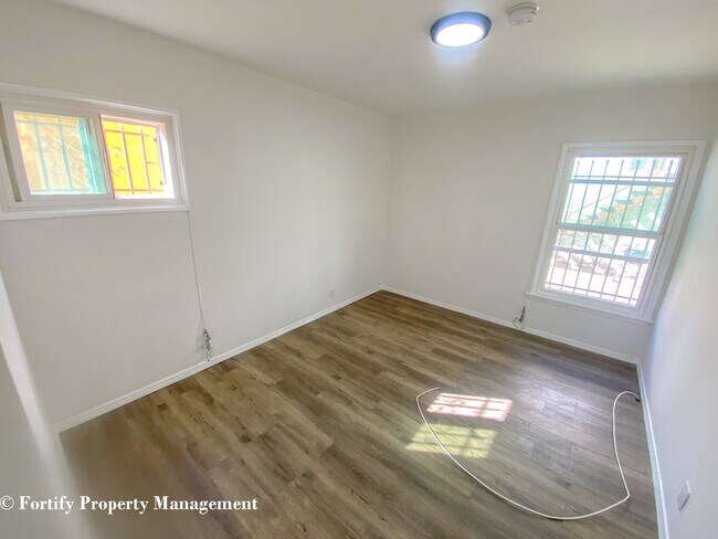 Building Photo - 3403 W 84th Pl