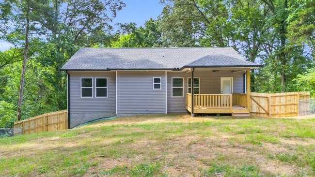 Building Photo - Brand new, 4 bedroom home!