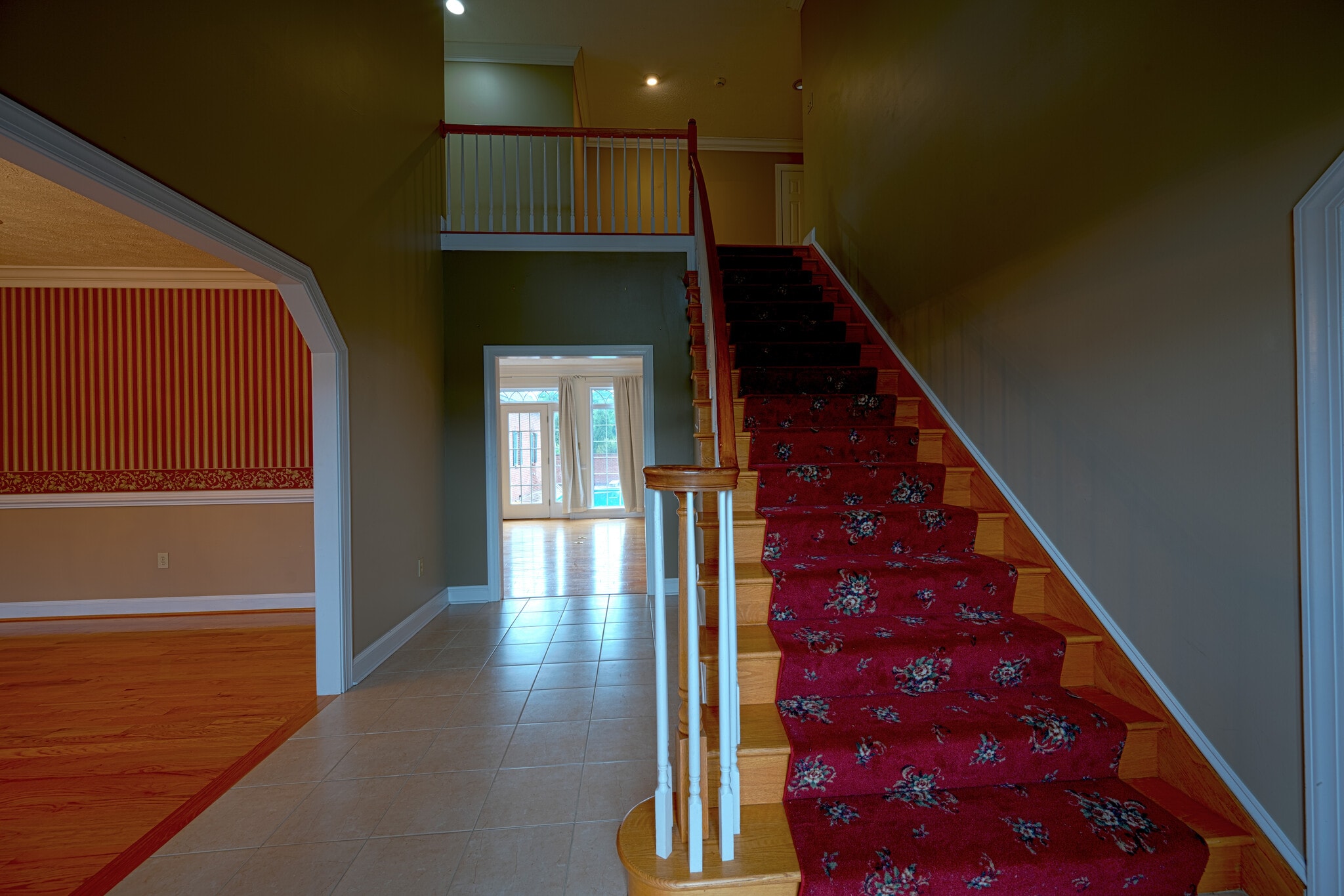 Main Stairs - 1495 Merrimans Ln