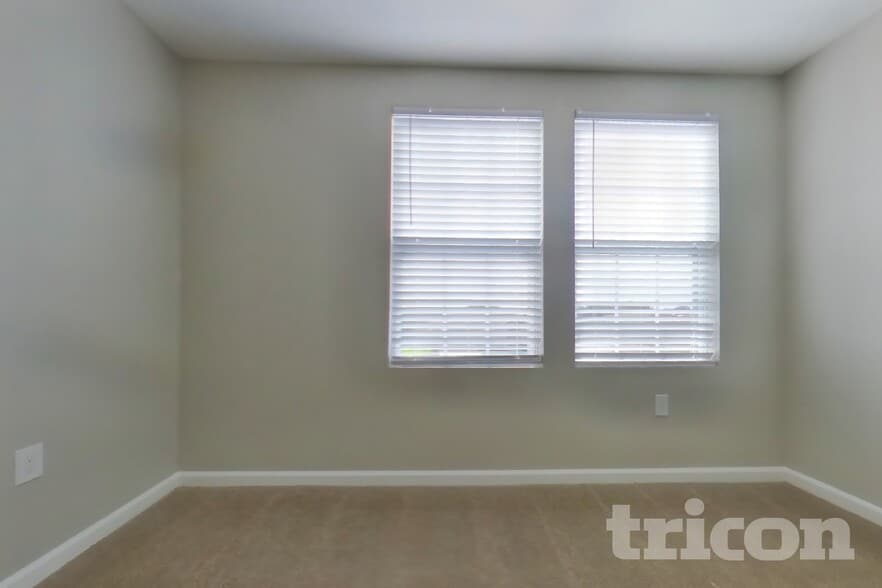 Building Photo - 15619 Merlin Ave
