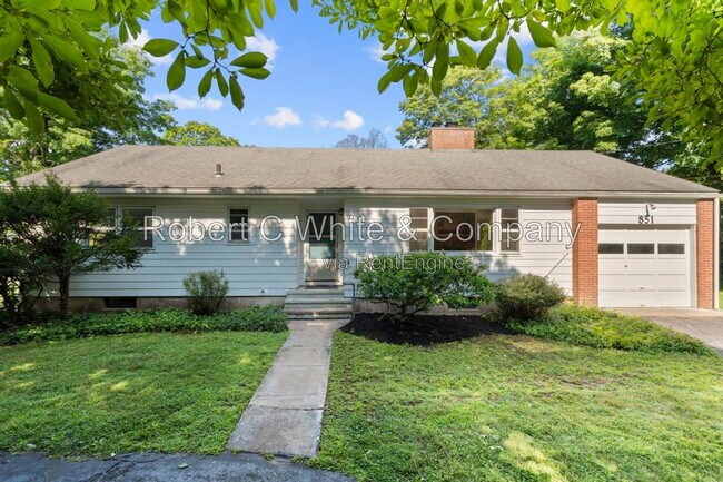 Building Photo - 851 Ward Ln