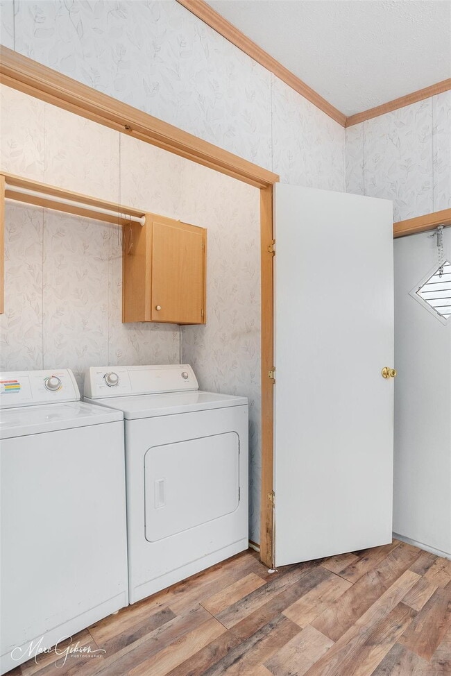 Building Photo - 409 Glen Harbor