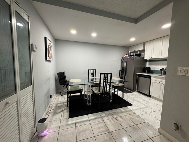 Building Photo - 3265 NW 102nd Terrace