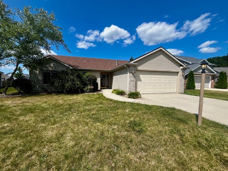 Building Photo - 2726 Bearberry Ct