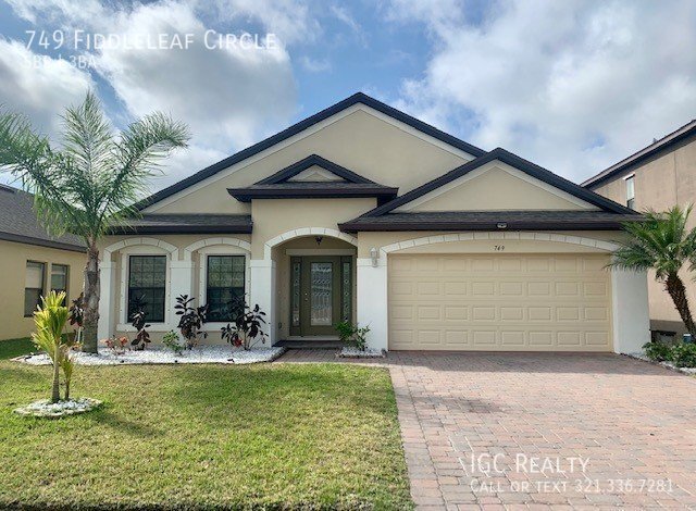 Primary Photo - 5 Bedroom home in desirable Sawgrass Lakes...