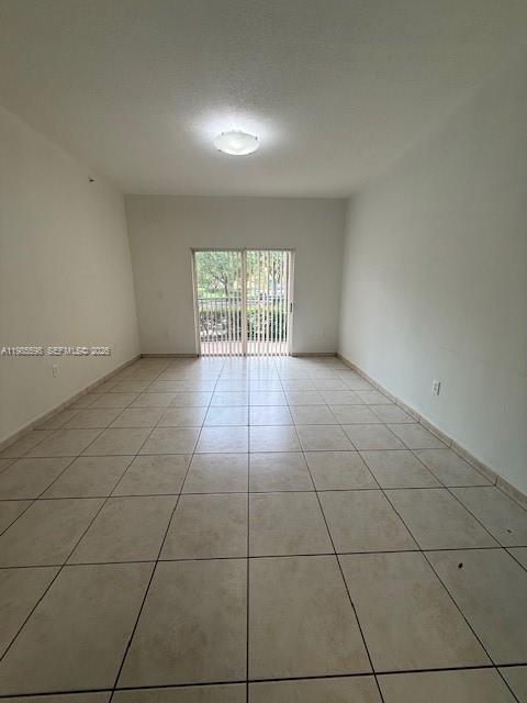 Building Photo - 7200 NW 114th Ave