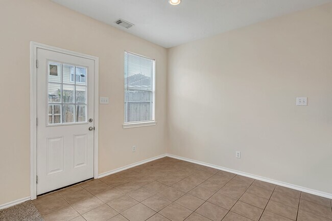 Building Photo - 6213 Stoney Creek Dr